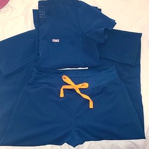 Figs Deep Reef Size Small Petite Scrub set